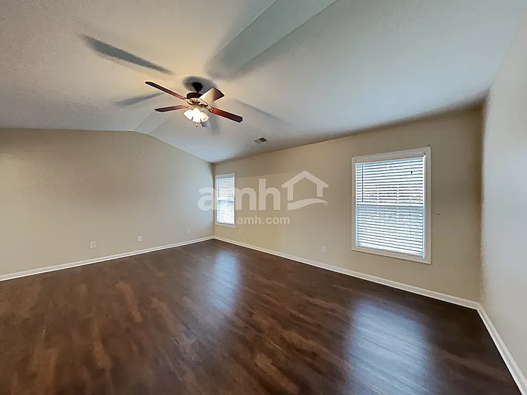 2607 Swansong Ln — Photo 11