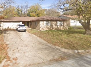 1704 Toplea Dr, Euless, TX 76040