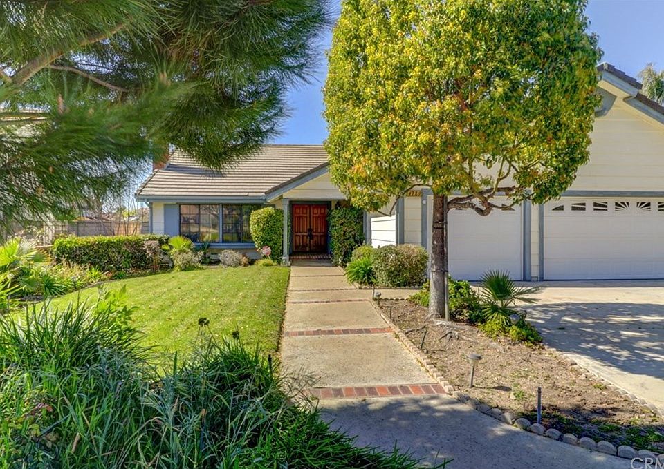 1st image of 4789 Esperanza Dr