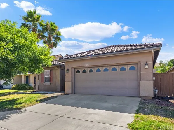 125 Moneda Ct, Hemet, CA 92545