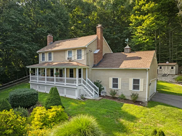 877 Norwich Avenue, Colchester, CT 06415