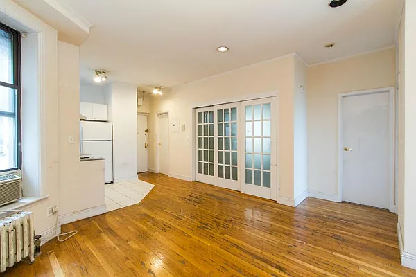 Rented by Centennial Properties NY | media 8