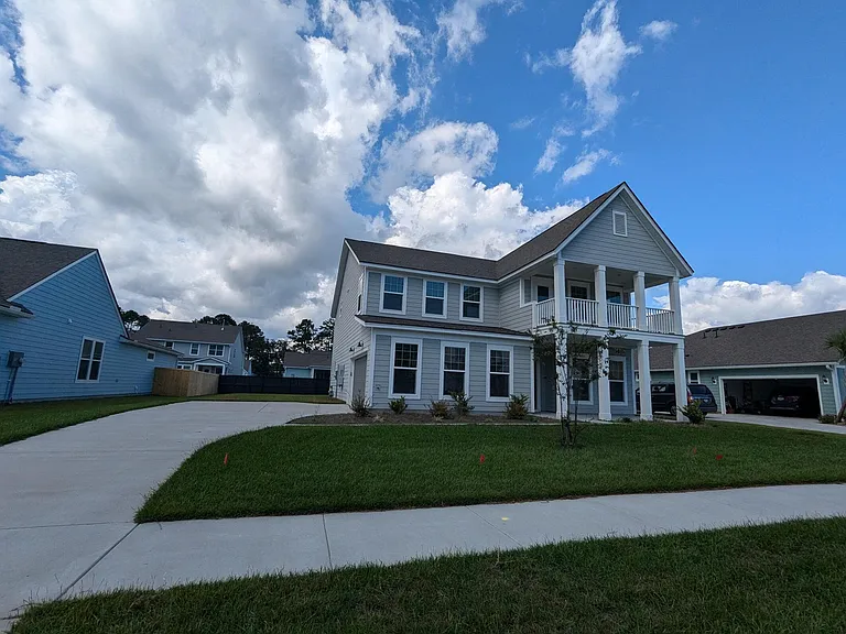 2076 Parish House Cir — Photo 2