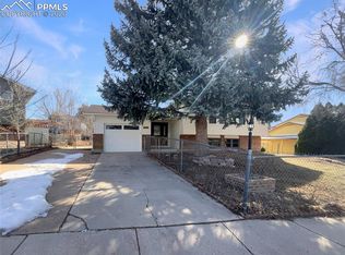 7423 Colonial Ln, Fountain, CO 80817