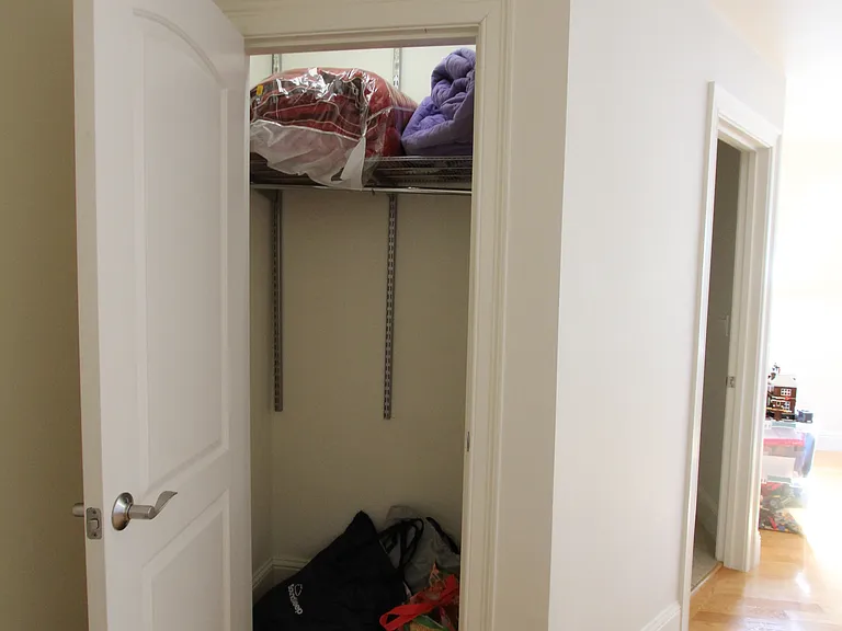 31 Florence St #31 — Photo 41