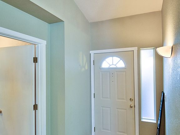 3rd image of 4744 Brillshire Lane SE