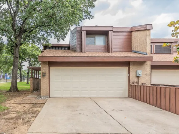 701 Oakwood Trl, Fort Worth, TX 76112