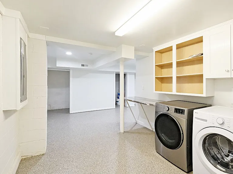 140 W Park Dr — Photo 13