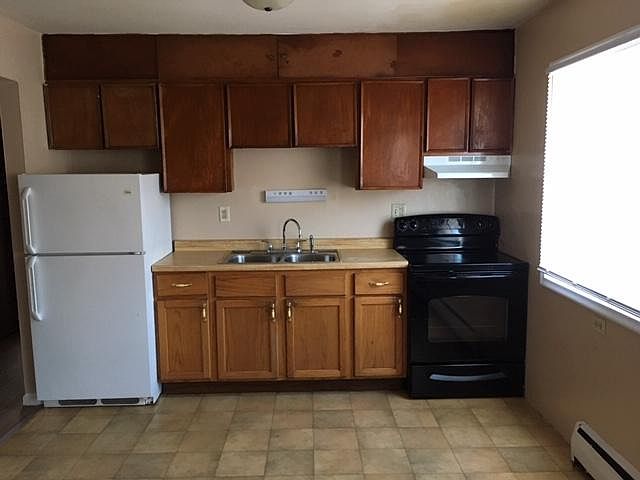 1st image of 1338 7th St E #2