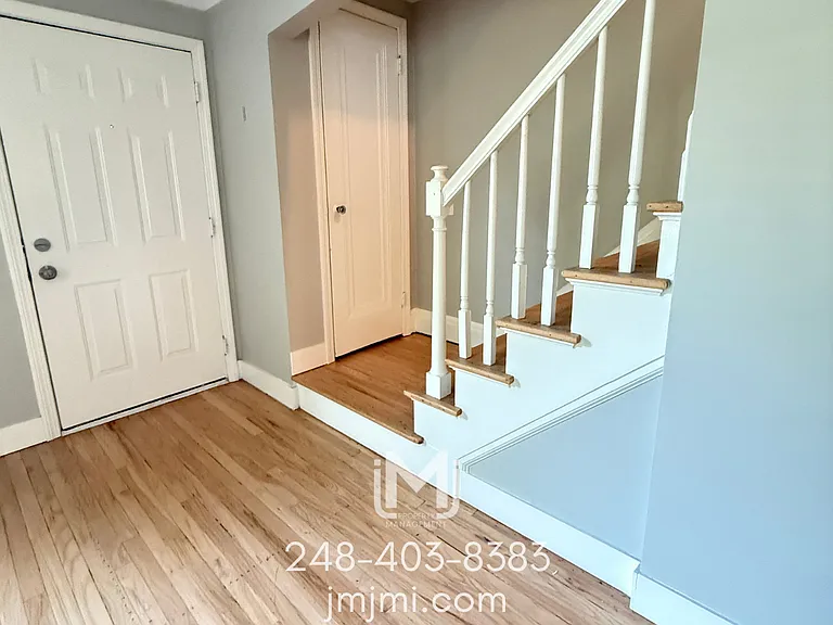 1505 E 4th St #1 — Photo 3