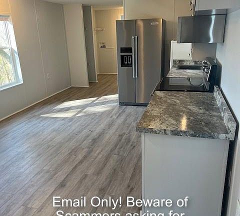 Kitchen with Eat in Area