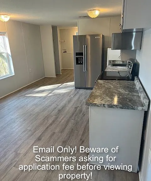 Kitchen with Eat in Area
