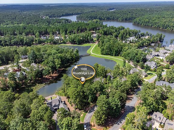 2nd image of 1000 Woodridge Loop #22