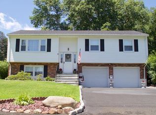 6 Central Ave, Tappan, NY 10983