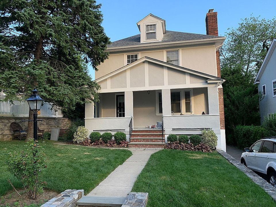 1st image of 54 Rose Ave