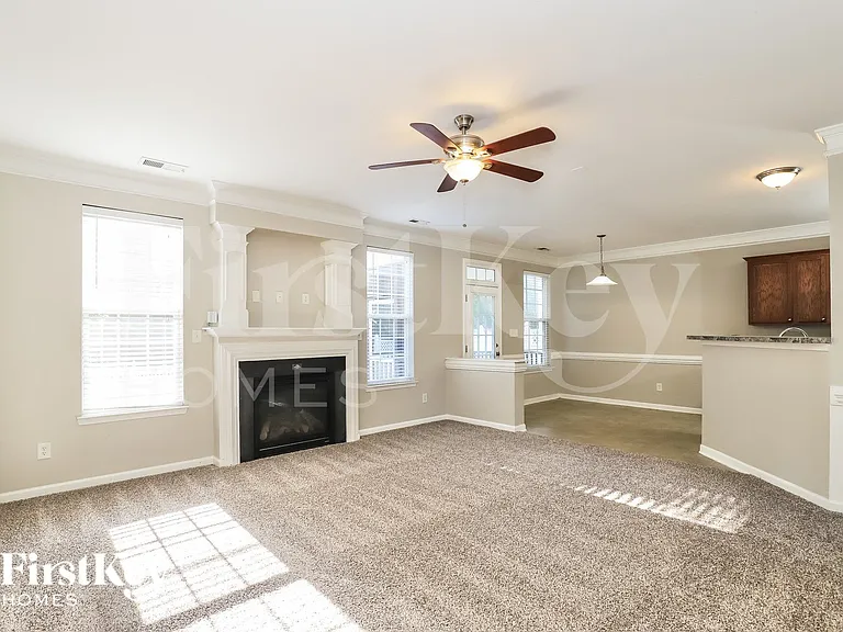 1415 Paulonia Way — Photo 4