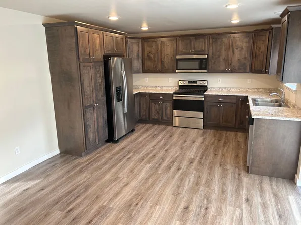 701 13th St, 701 13th St Unit B, Belgrade, MT 59714