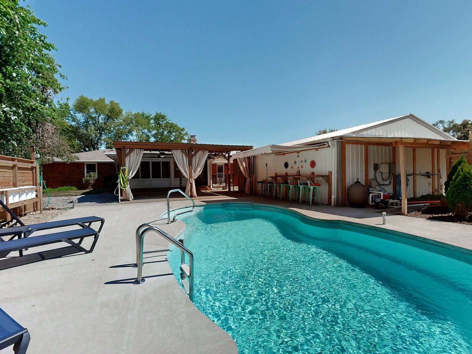 2612 Western Hills Dr, Nashville, TN 37214 | Zillow