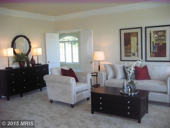 Hampton Federal Living Room