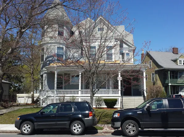 106 Woodland St APT 7, Worcester, MA 01610