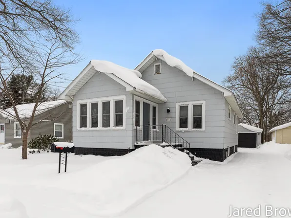 2012 Moulton Ave, Muskegon, MI 49445