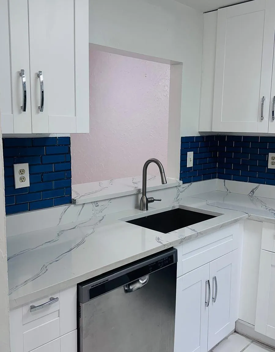 2 bed, 2.0 bath, 912 sqft, $2,200 — Photo 3