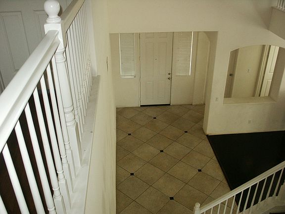3rd image of 26371 Sequoia St