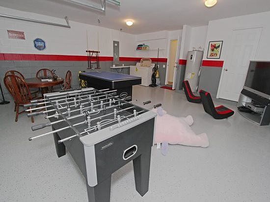 WH5P2653DS-games-room