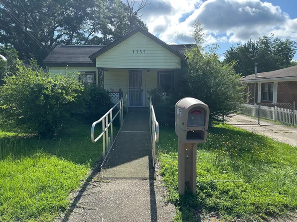 1135 N Clark St, Milledgeville, GA 31061