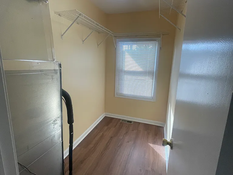5211 River Rd — Photo 16
