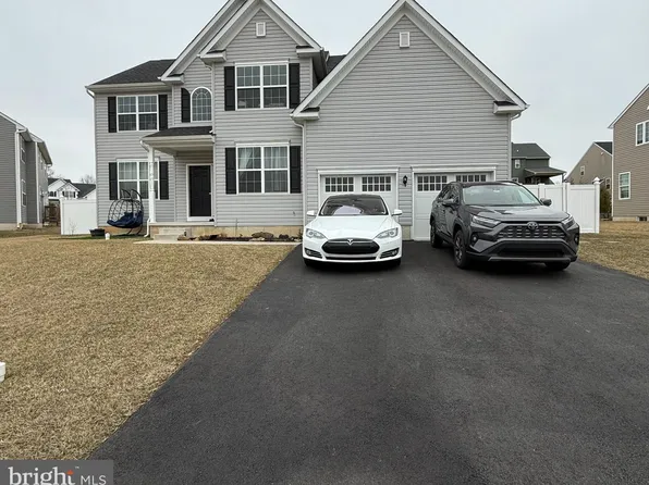 123 Markley Farm Cir, Trooper, PA 19403