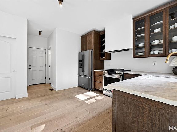 4th image of 262 Sunset Villa Ln