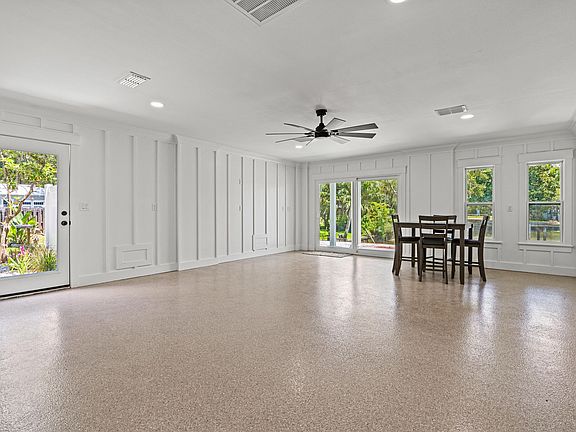 5th image of 202 NE 2nd Ave #3
