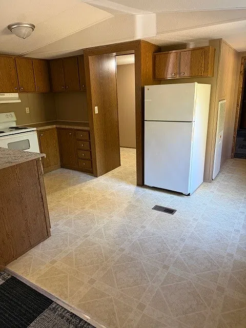 172 Meadow Lane - 1 — Photo 3