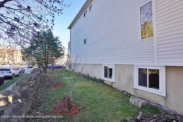 Sold by Remax Edge | media 54