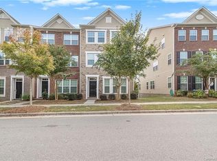 19040 Lake Breeze Dr, Cornelius, NC 28031
