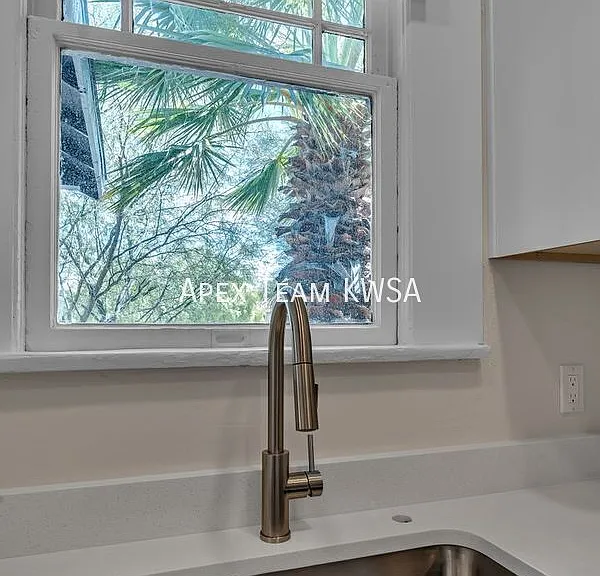 617 N 7th Ave — Photo 8