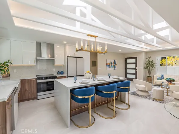 3325 Via Carrizo Unit A, Laguna Woods, CA 92637