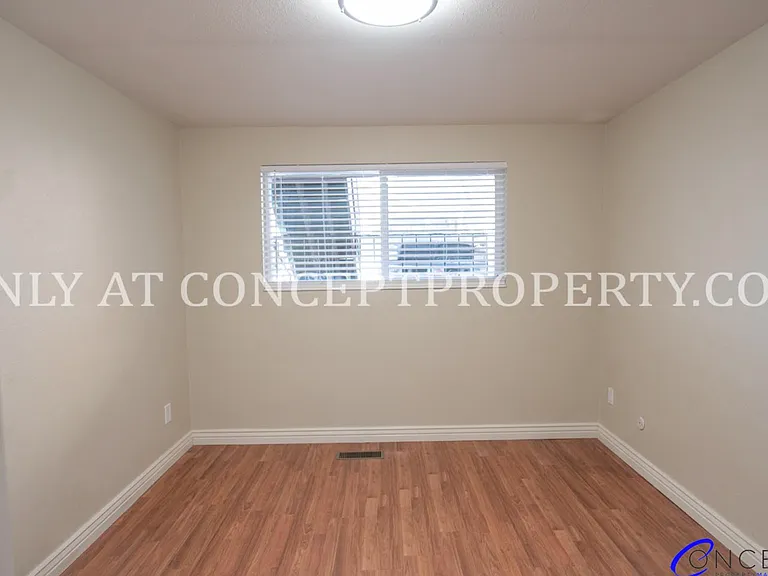 100 S Orchard Dr — Photo 8