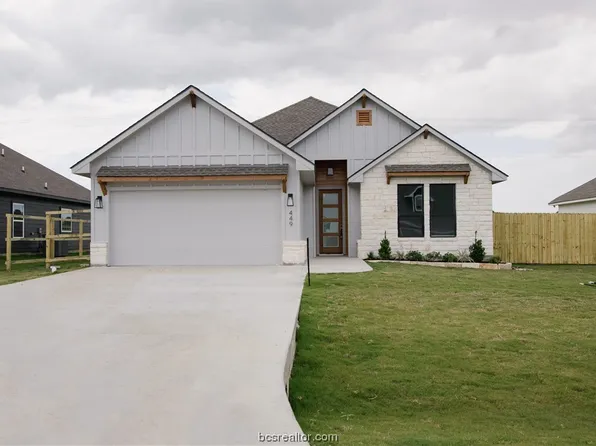 449 Brazos Bnd, Snook, TX 77878