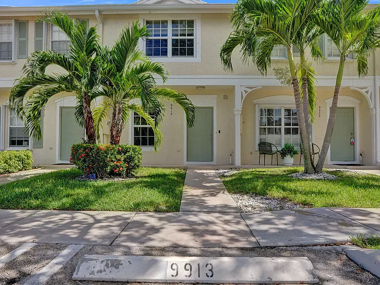 9913 NW 57th Mnr — Photo 52