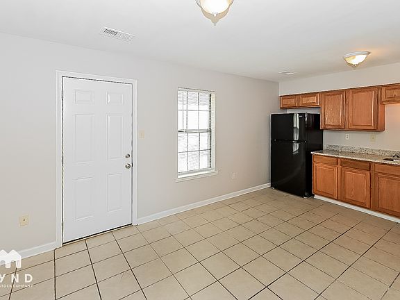 3rd image of 10571 Chateau Rd