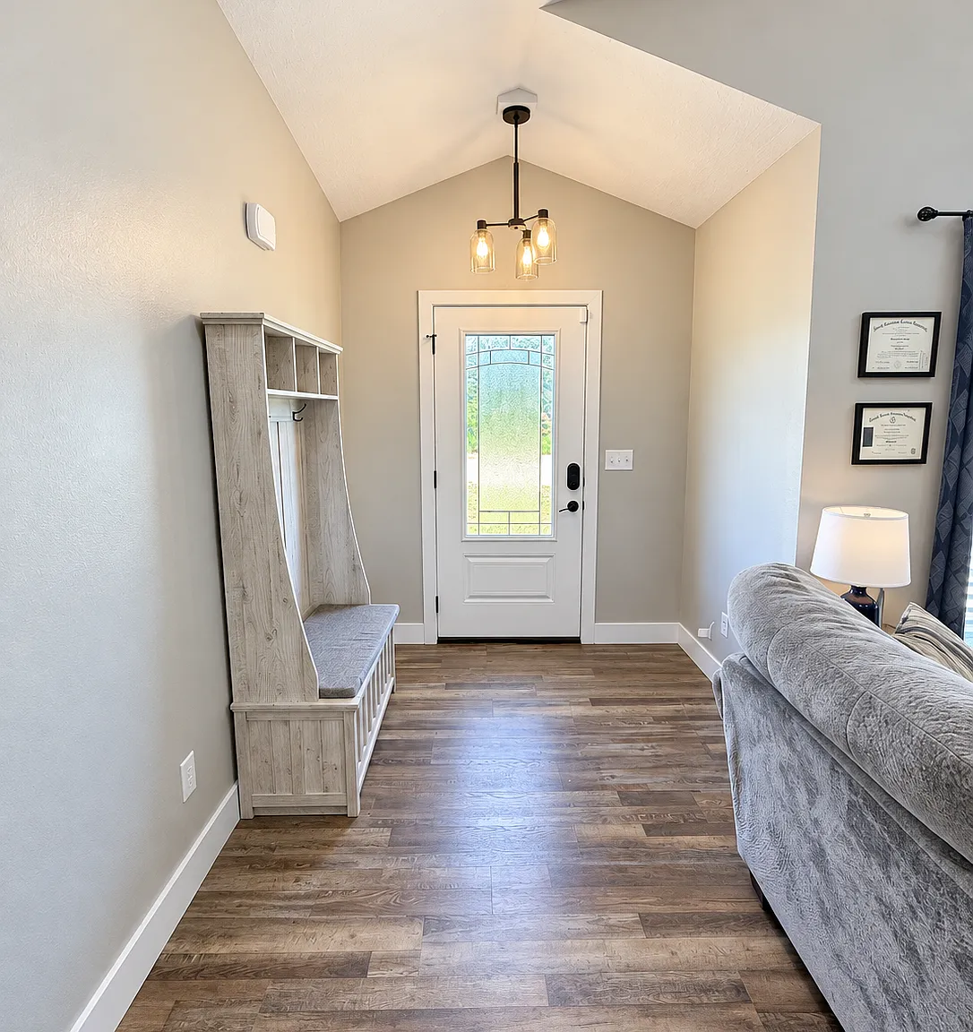 178 Mesa Drive - 1 — Photo 2