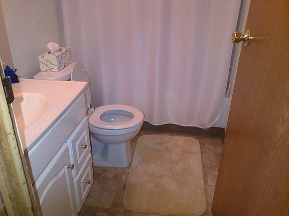 4th image of 213 Dorwood Park