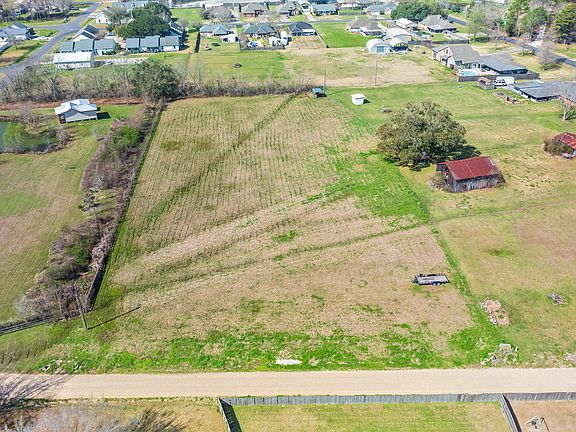 3rd image of 122 Bodenger Rd