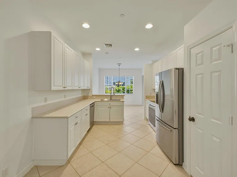 119 Lancaster Rd — Photo 19