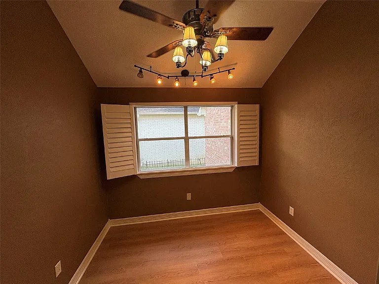 3618 Country Club Blvd — Photo 13