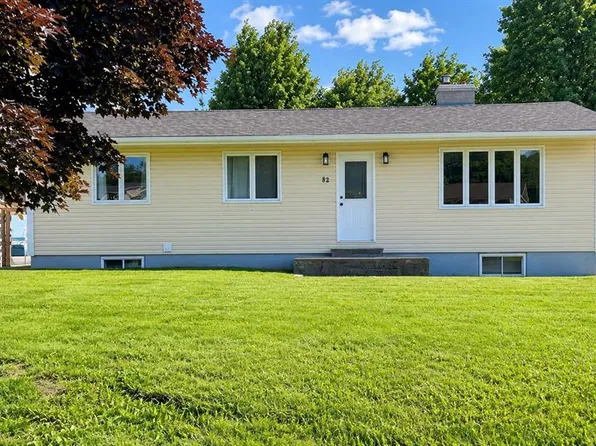 82 Second Avenue, Grand Falls-Windsor, NL A2B1B6