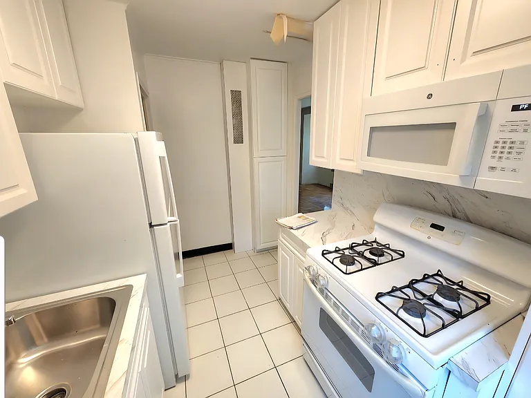 193-15 69th Ave #B — Photo 8