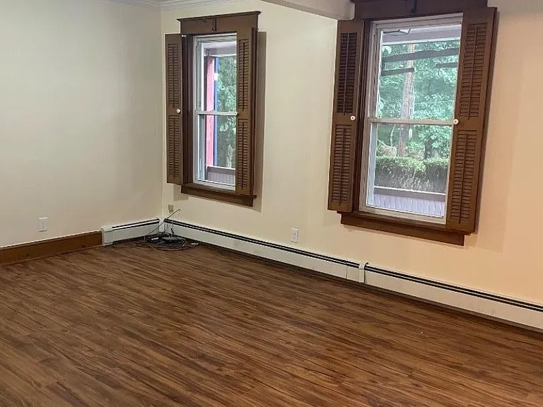 55 Garden Ave #1 — Photo 6
